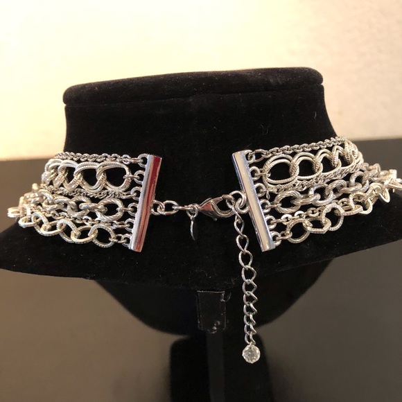 6 Multi-layered Chain Necklace - Picture 2 of 3